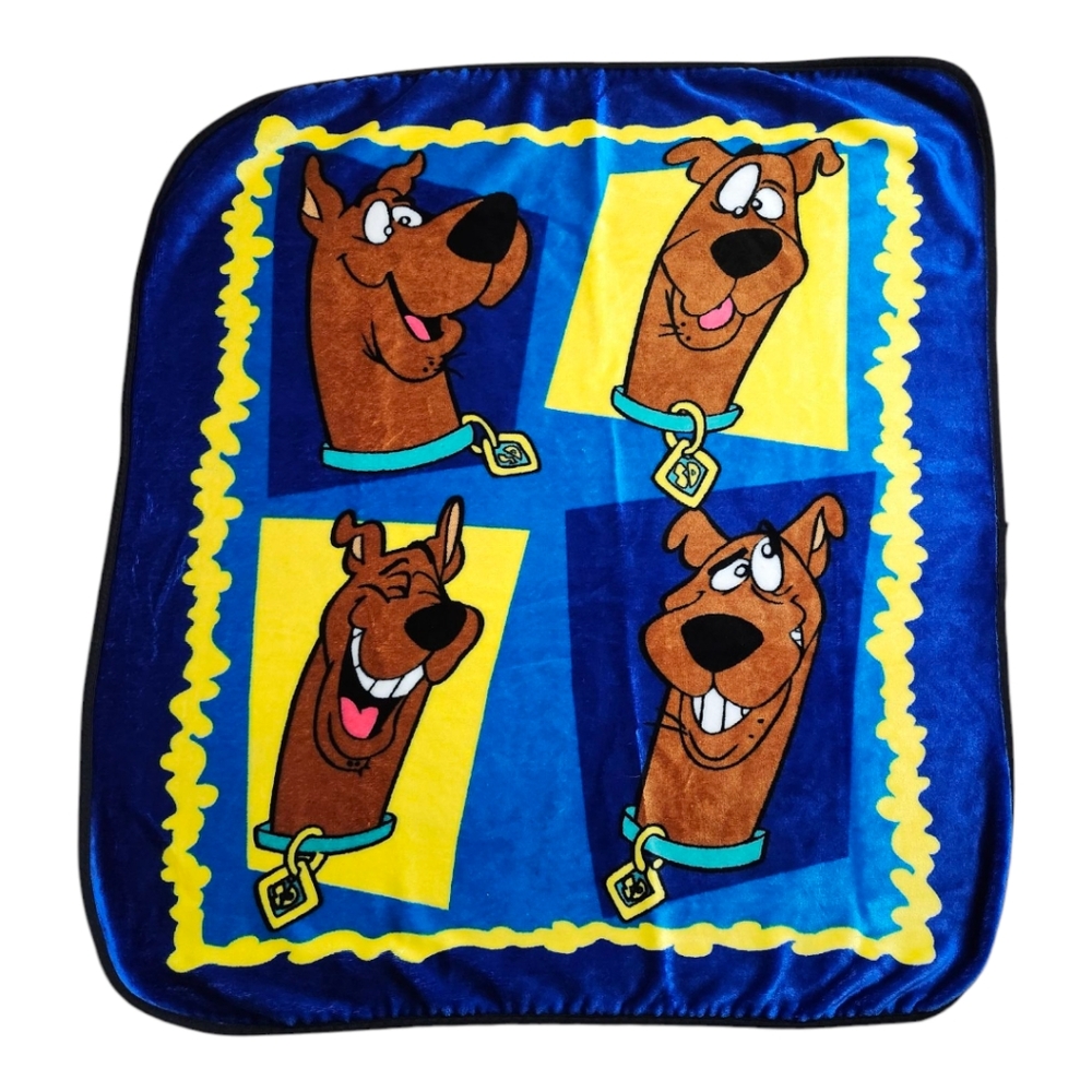 Vintage 2000s Scooby-Doo Plush Fleece Throw Blanket Cartoon Network 44x50